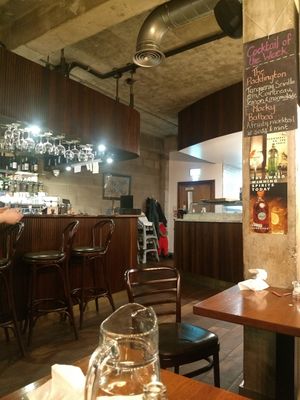 Restaurant at Uluru in Armagh