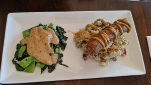 Bangers and mash at Veg Cafe in Sacramento