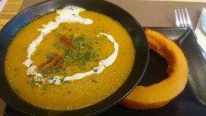 Potage potimarron curry at Le Petit Pressoir in Liege