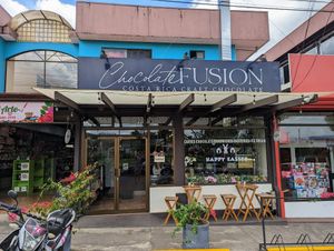 Front at Chocolate Fusion Cafe in La Fortuna