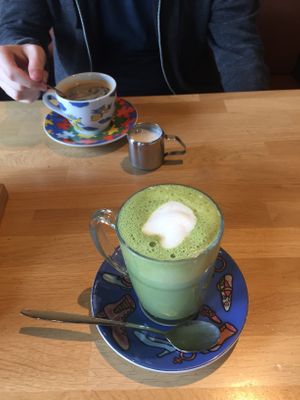 a coffee and a matcha latte with soy milk at Bagels & Beans - Schouwburgplein in Rotterdam