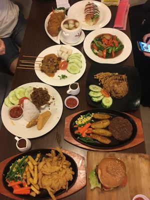 Feast  at De Loving Heart in 