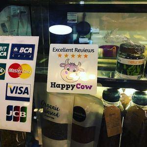 Sigh...this shouldn’t be there at De Loving Heart in 