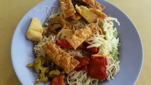 economic bee hoon (vermicelli)  at Xin Yi Vegetarian Food 欣意斋素食 in West Singapore