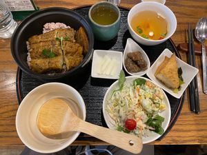 Unagi-don set at Shojin Cafe Foi - Nishikuginukicho in Wakayama