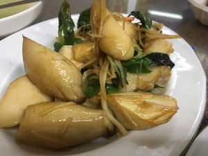 King oyster mushrooms with basil - great texture & flavour  at Shan Hu in Sun Moon Lake