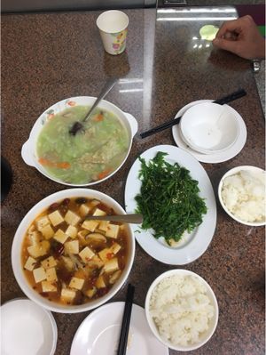 Mapo tofu, fern salad, stir fried loofah with ginger and rice  at Shan Hu in Sun Moon Lake