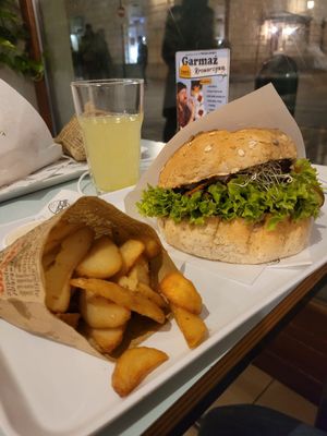 combo at Krowarzywa in Krakow