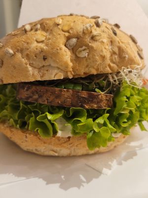 burger at Krowarzywa in Krakow