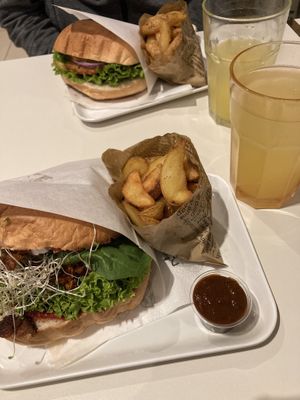 Rösti-Burger Menü  at Krowarzywa in Krakow