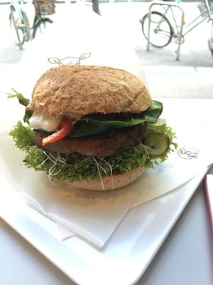 Burger of the month (Seasonal Veggies) at Krowarzywa in Krakow