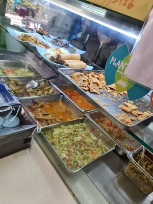 Dishes available at 1pm ~ 10/5/22 at Dong Shun Vegetarian 東顺素食 in West Singapore