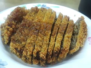 Flat noodle soup with vegan spare rib at Xiū Yuán SùShí 修圓素食 Sho Yuan Su Shih in Taipei