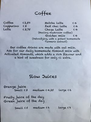 Coffees and slow juices at Zest for Life in Amsterdam