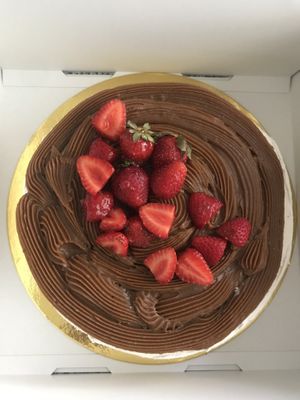 Dulce de leche and cram meringue at Sablee Pasteleria Vegana in Buenos Aires