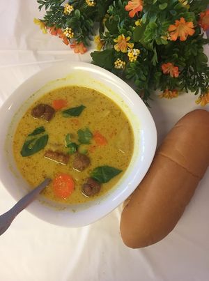 ***TOP 5 
Indian Curry Soup  

Rice noodles, sweet potato, carrots, tofu, vegetable protein chunks, basil, coconut milk, curry powder. at Loving Vegan Market & Cuisine in Winter Park