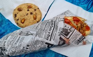 Menu set hot dog + dessert 8€ at Velo Vege Food Bike in Toulouse