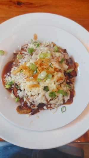 Format junior de la poutine Française en végan at Poutineville in Quebec