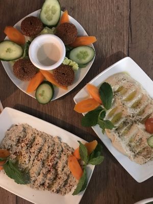 Falafel, Hummus, Baba Ganoush at Hayatt in Moenchengladbach