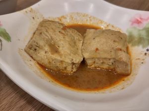 Stinky tofu at Quán Zhēn SùShí 全真素食 in Taipei