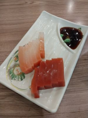 Vegan sashimi at Quán Zhēn SùShí 全真素食 in Taipei