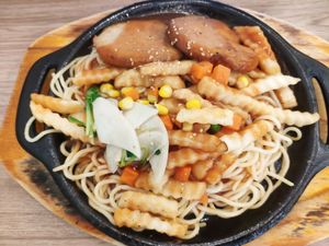 鐵板麵 at Quán Zhēn SùShí 全真素食 in Taipei