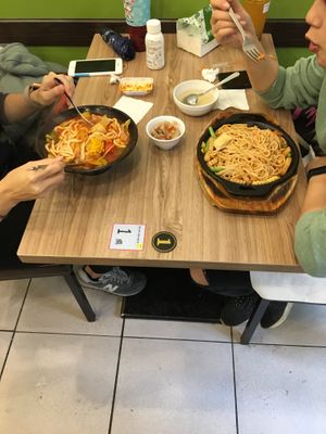 Other noodle dishes at Quán Zhēn SùShí 全真素食 in Taipei