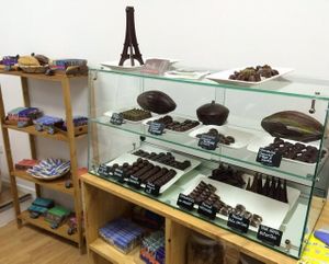 Vegan chocolate shop in Paris at Ara Chocolat in Paris