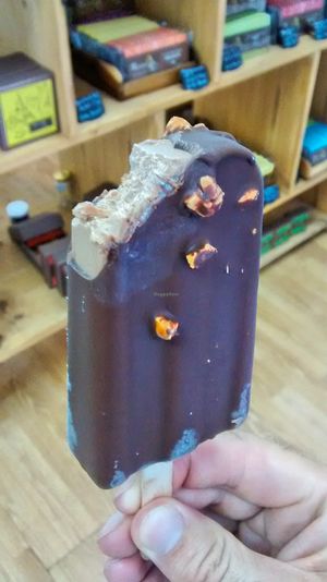 Chocolate-nut ice cream at Ara Chocolat in Paris