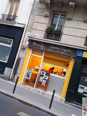 facade at Ara Chocolat in Paris