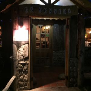 entrance at La Senyera in El Chalten