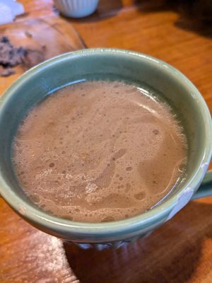 Hot chocolate at Curcuma in El Chalten