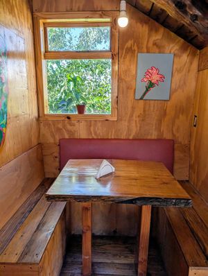 Tree house dining at Curcuma in El Chalten