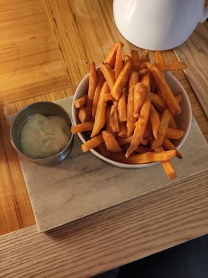 Sweet Potatoe fries with Vegan herbal majo at Kohvik Must Puudel in Tallinn