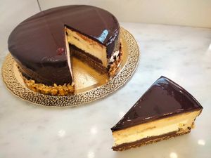 Torta moderna vegana #Veganuary at Basilico Food - Via Massarenti in Bologna