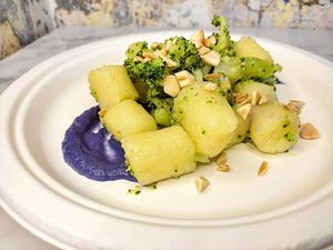 Gnocchi artigianali senza glutine vegan #Veganuary at Basilico Food - Via Massarenti in Bologna