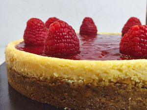 Vegan Cheesecake #Veganuary at Basilico Food - Via Massarenti in Bologna