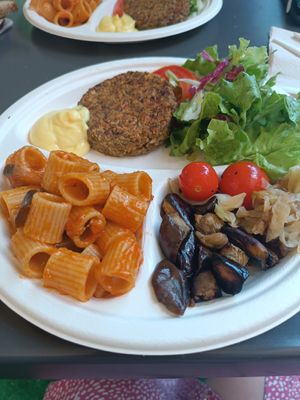 Daily mix at Basilico Food - Via Massarenti in Bologna