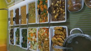 Buffett at Veggie Delight in Iloilo City