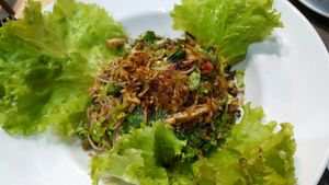 Mixed vermicelli was quite good at Homefood - Truc Khe in Hanoi