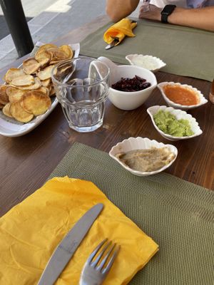 Patatine fritte - con salse at Fior di Cucuzza in Matera