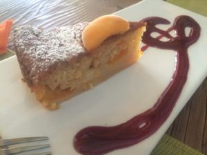 Vegan apricot cake at Fior di Cucuzza in Matera