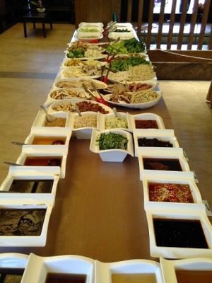 hotpot table at Wenshu Temple Restaurant 心香 in Chengdu