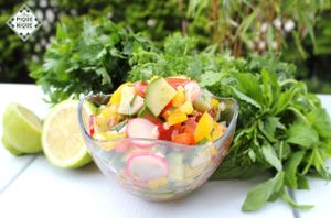 Summer Salad with fresh herbs at Le Pique-Nique in Berlin
