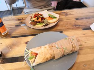 Vegan Dürüm and Falafel Burger #Veganuary at Mr Falafel in Schweinfurt