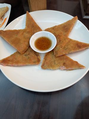   at Hé Shùn Xiāng 和順鄉雲南特色素食 in Taipei