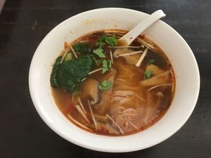 Soup for the soul at Hé Shùn Xiāng 和順鄉雲南特色素食 in Taipei