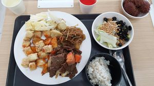 food from the buffet 04-2022 at Seoul National University Vegan Buffet 서울대학교 채식뷔페 in Seoul