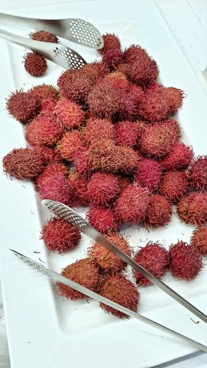 fruit for dessert: frozen rambutan at Seoul National University Vegan Buffet 서울대학교 채식뷔페 in Seoul