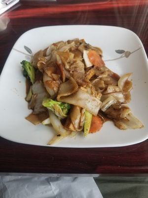 Flat noodles with tofu at Pho Saigon in Indianapolis